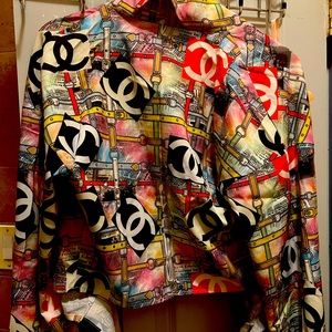 Blouse with front tie